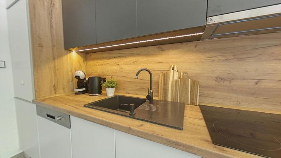 Meszes Apartman Kalocsa Extérieur photo